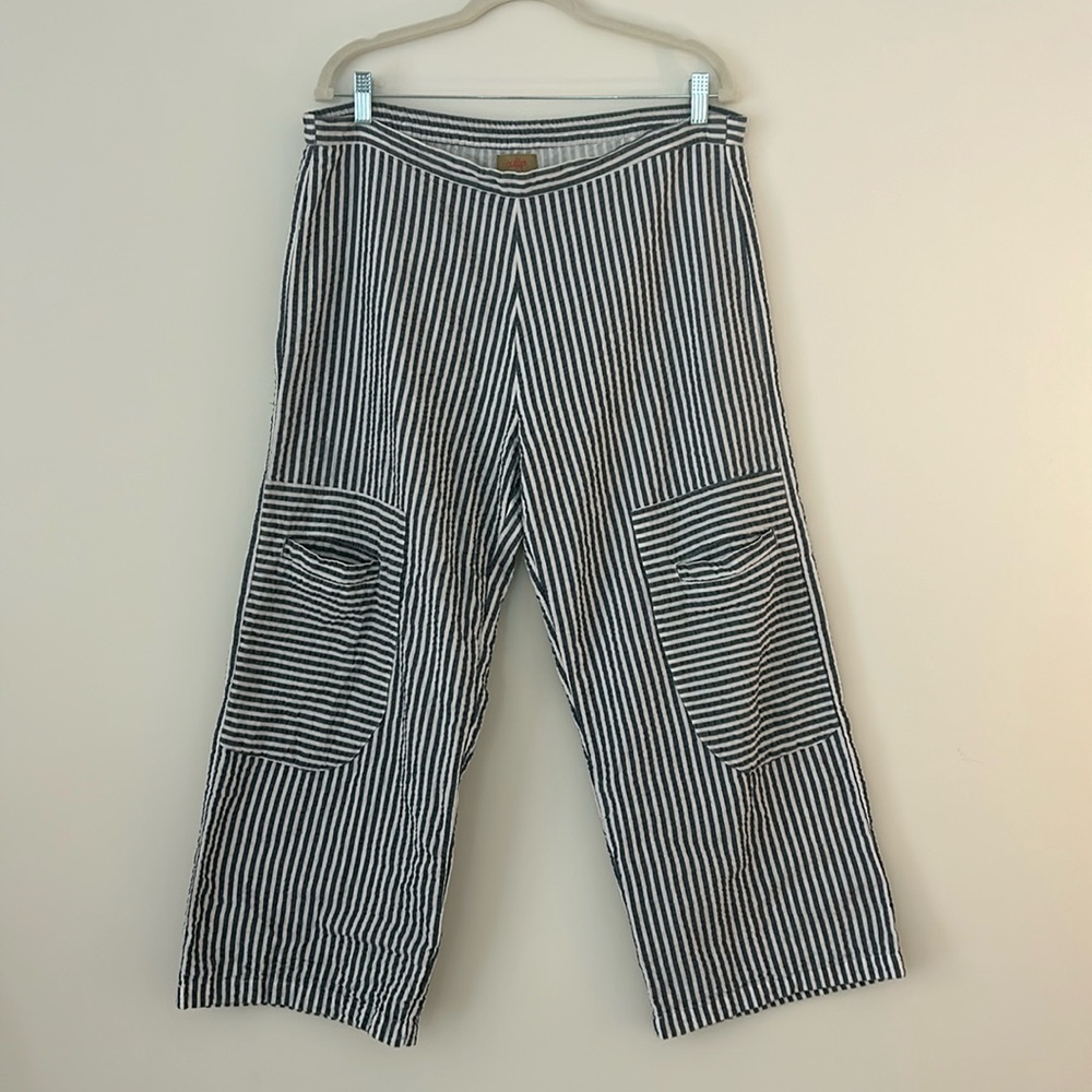 tulip seersucker blue and white stripe cotton capris